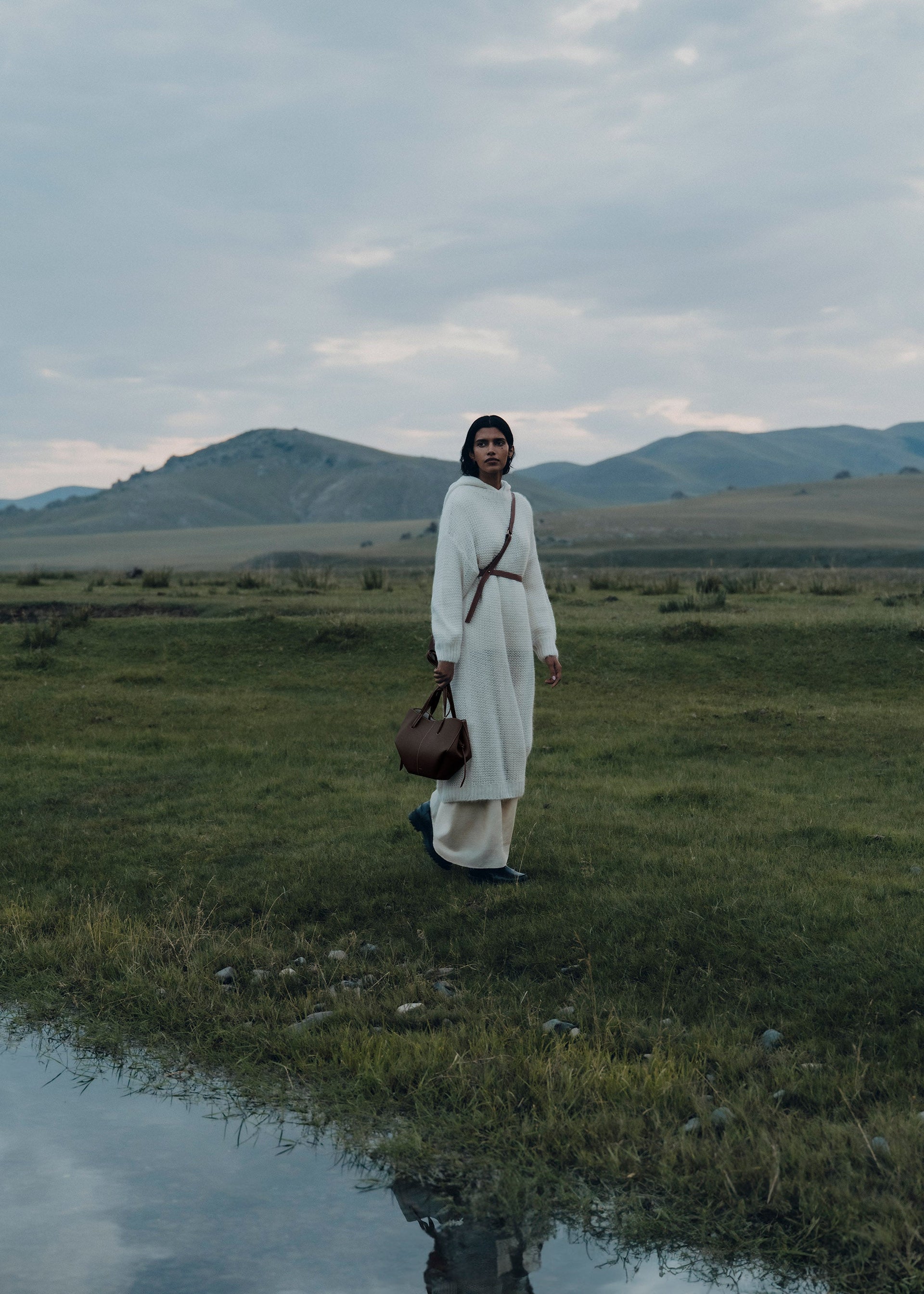 Cyme Mini - Ebano Granulata