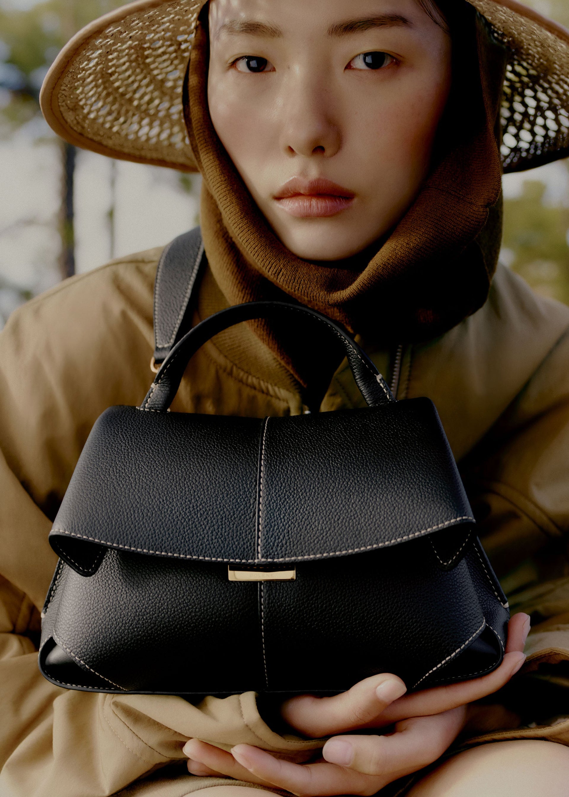 Mokki Mini - Nero Granulata Cuciture Écru