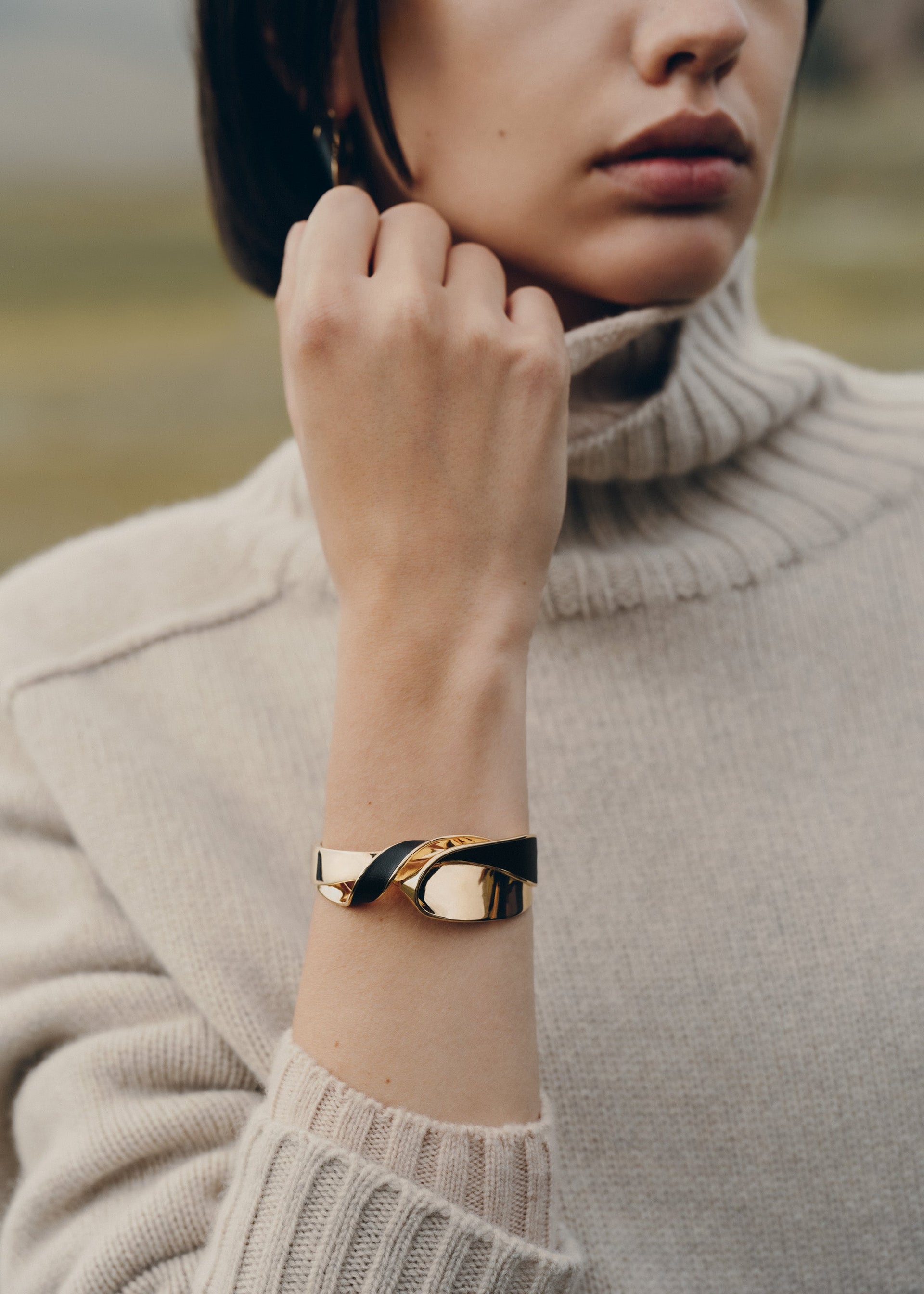 Bracciale aperto Éole - Pelle Nera