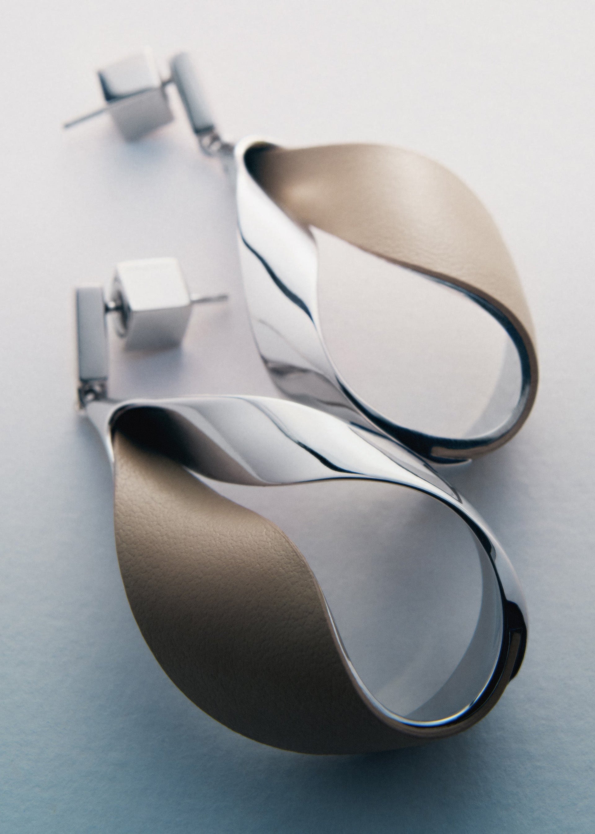 Orecchini pendenti Ormé - argentata cuoio talpa