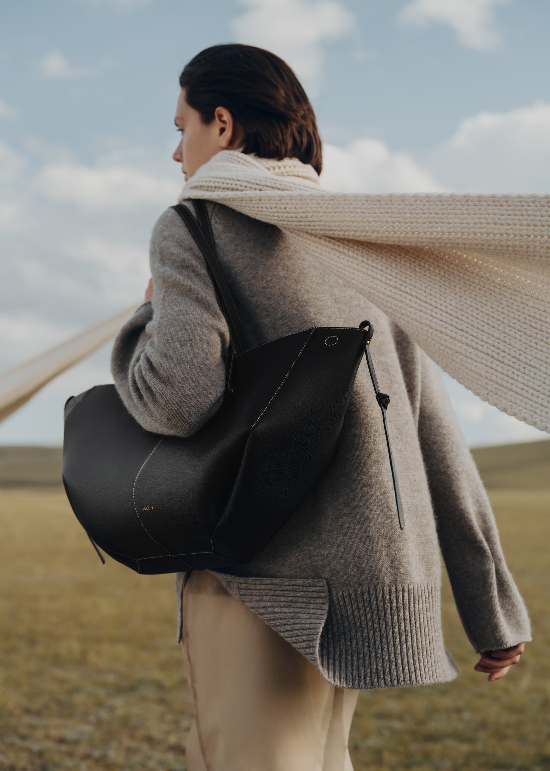 Cyme - Nero Granulata Cuciture Écru