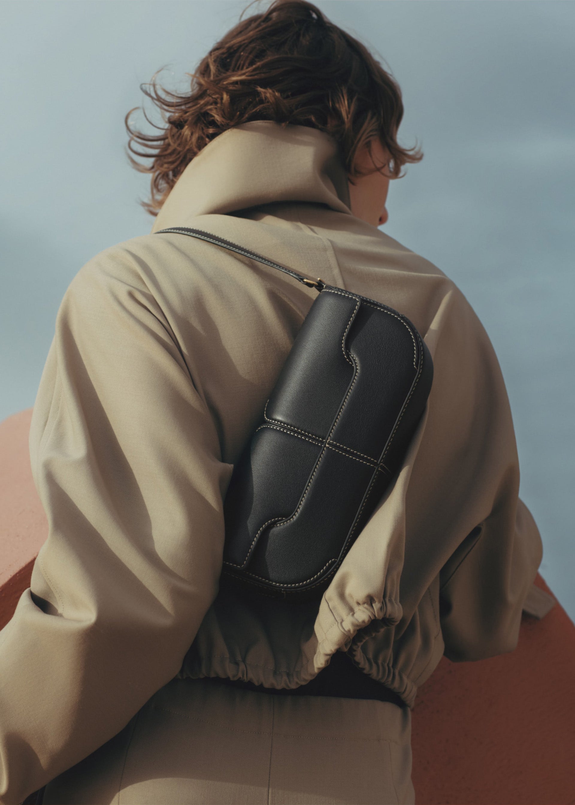 Osmo - Nero Liscia Cuciture Écru