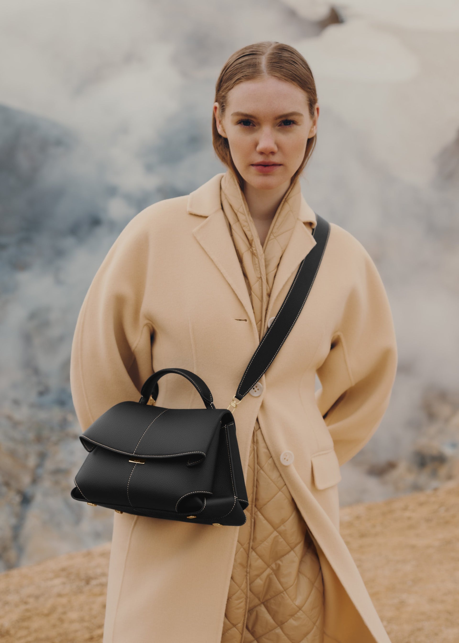 Mokki - Nero Granulata Cuciture Écru