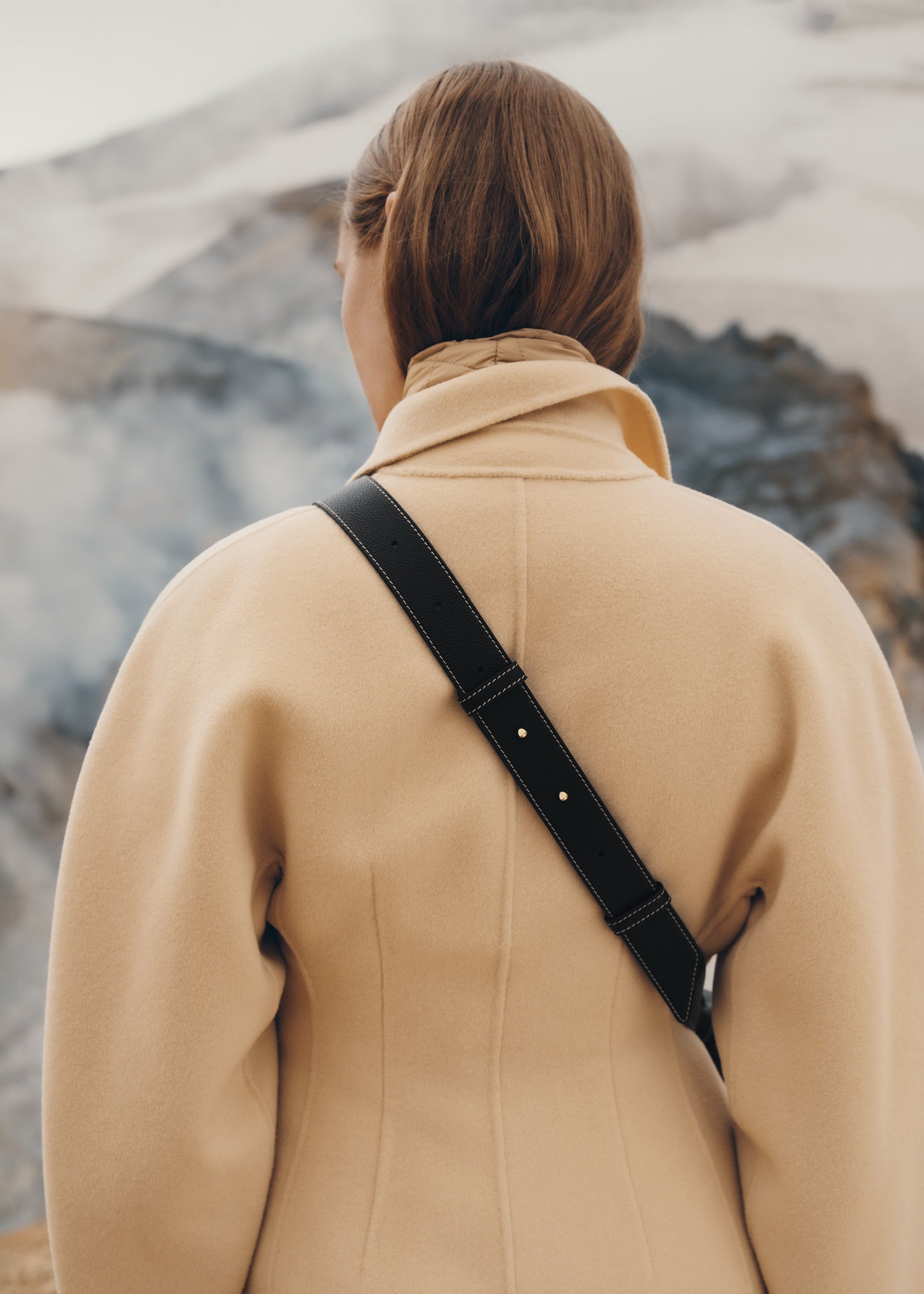 Mokki - Nero Granulata Cuciture Écru