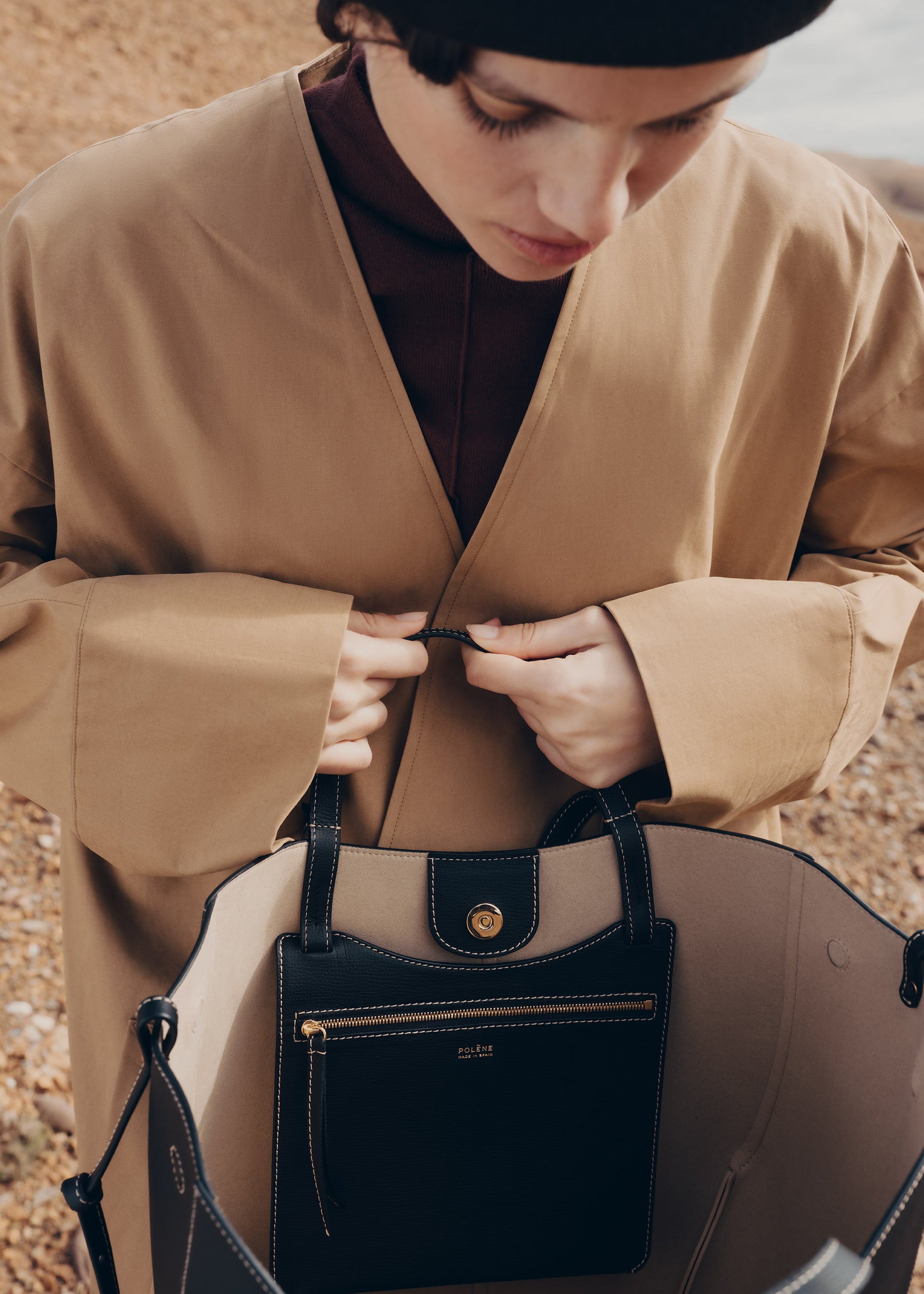 Cyme Tote - Nero Granulata Cuciture Écru