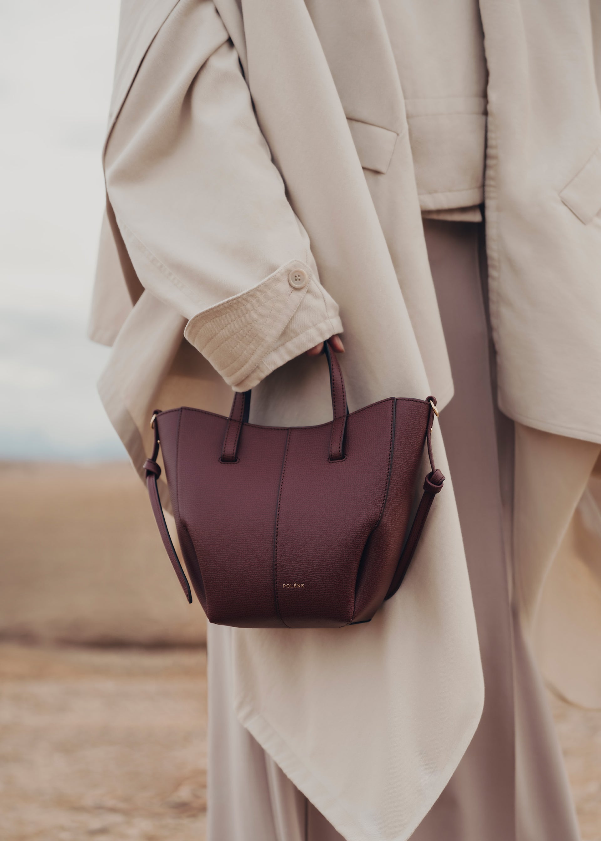 Cyme Tote Nano - Ciliegia Nera Granulata