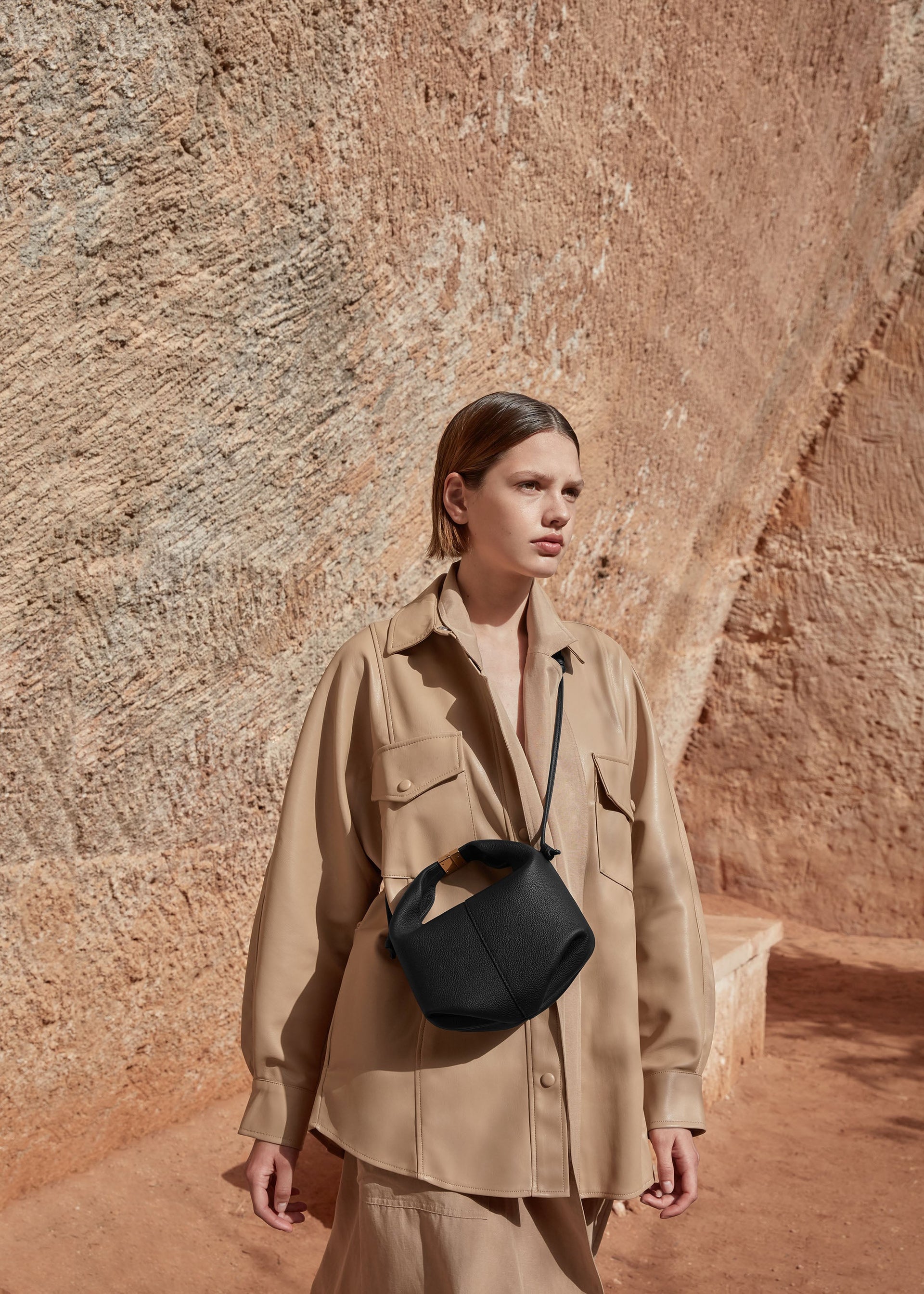 Béri - Nero Granulata