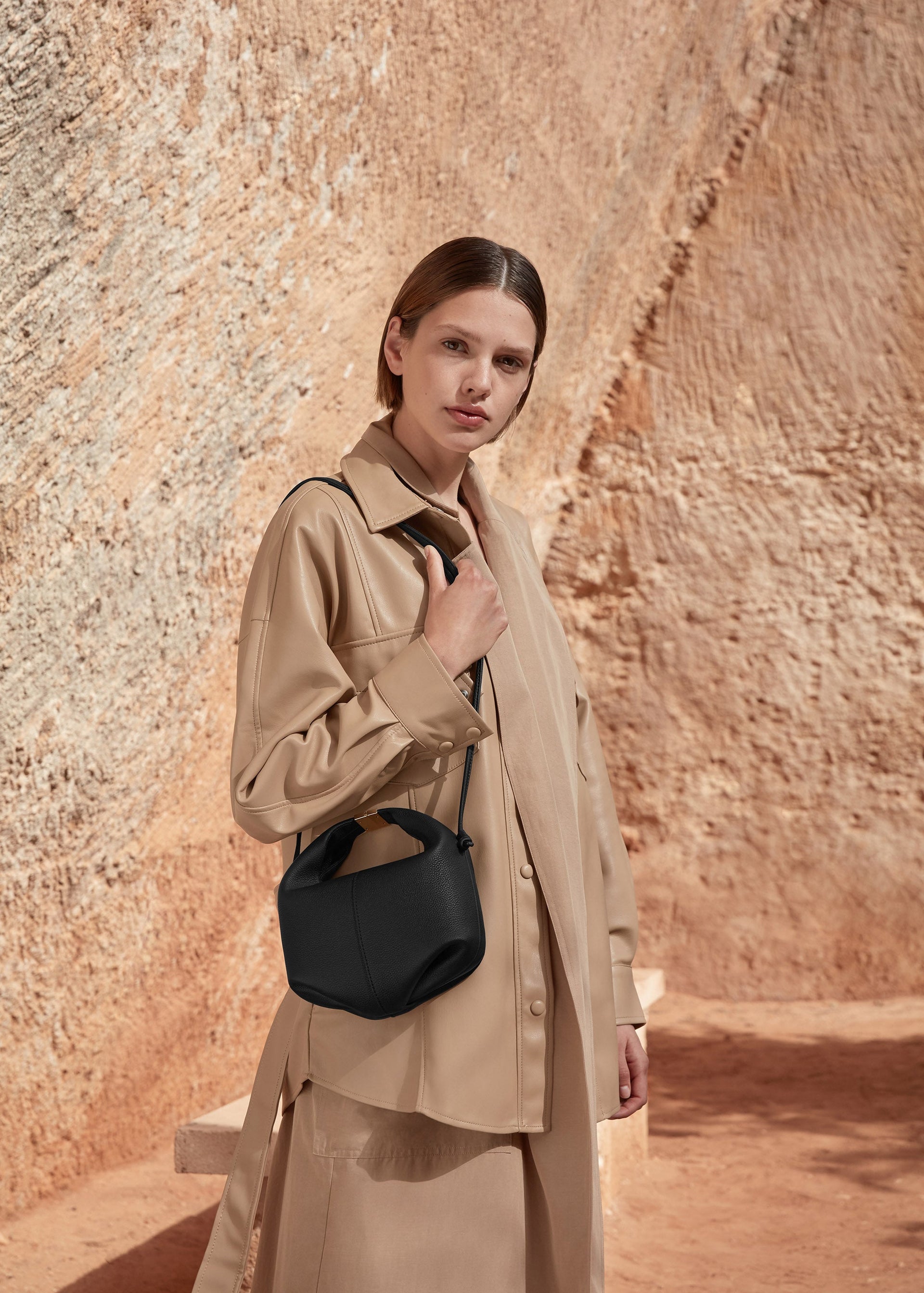 Béri - Nero Granulata