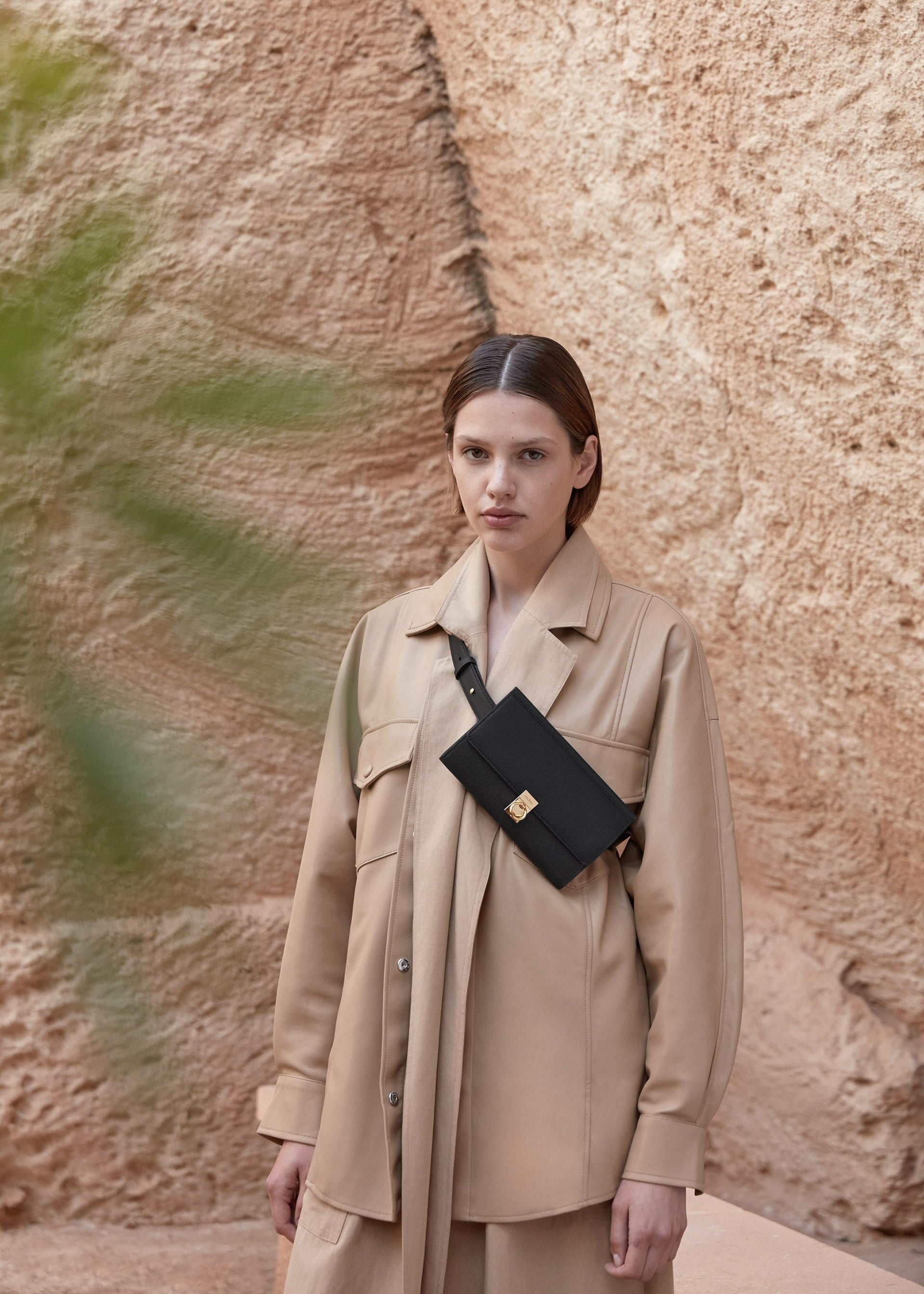 Portafoglio Numéro Sept con Cintura - Nero Granulata