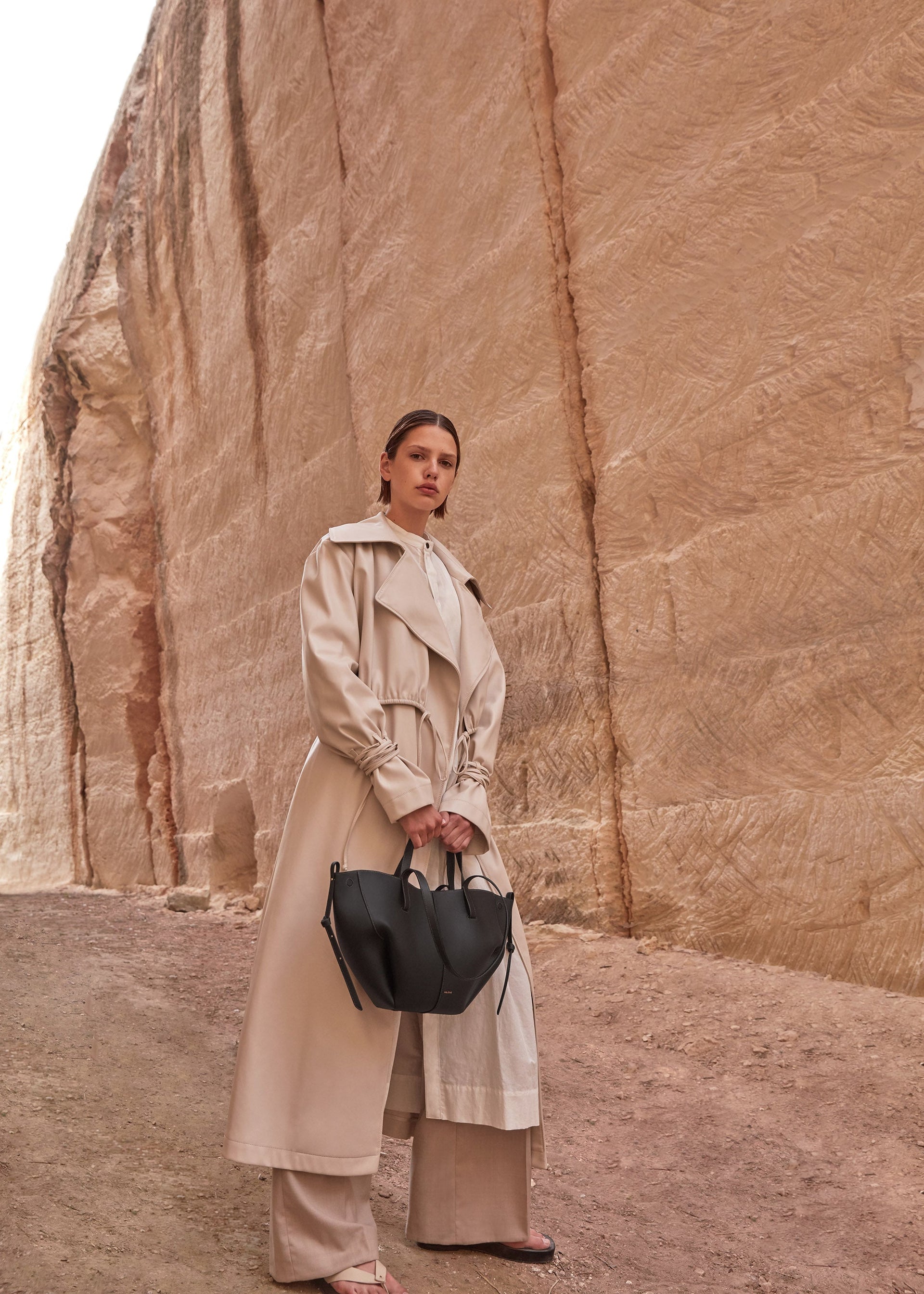 Cyme Mini - Nero Granulata