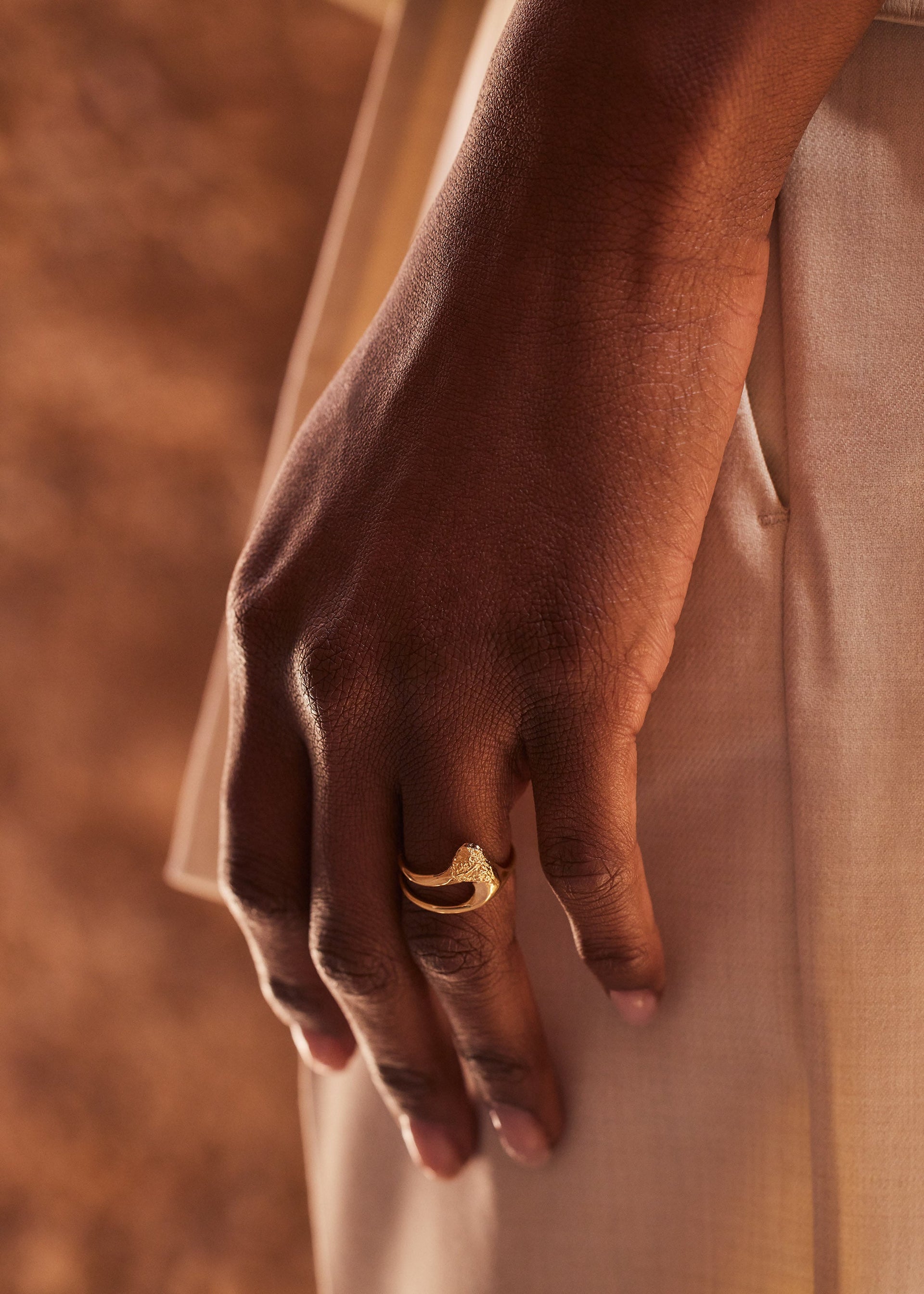 Anello sottile Eroz - placcata oro 24 carati