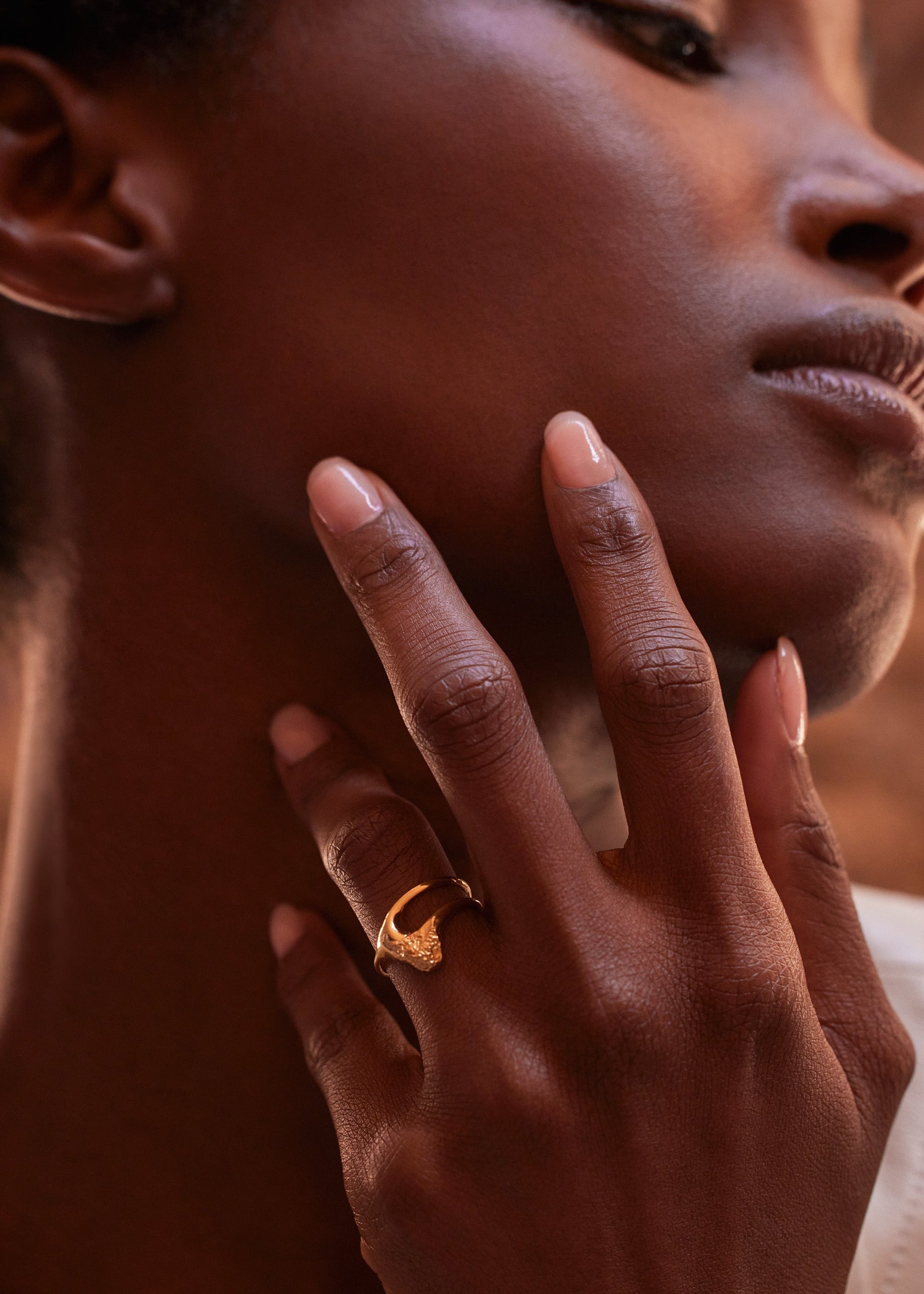 Anello sottile Eroz - placcata oro 24 carati