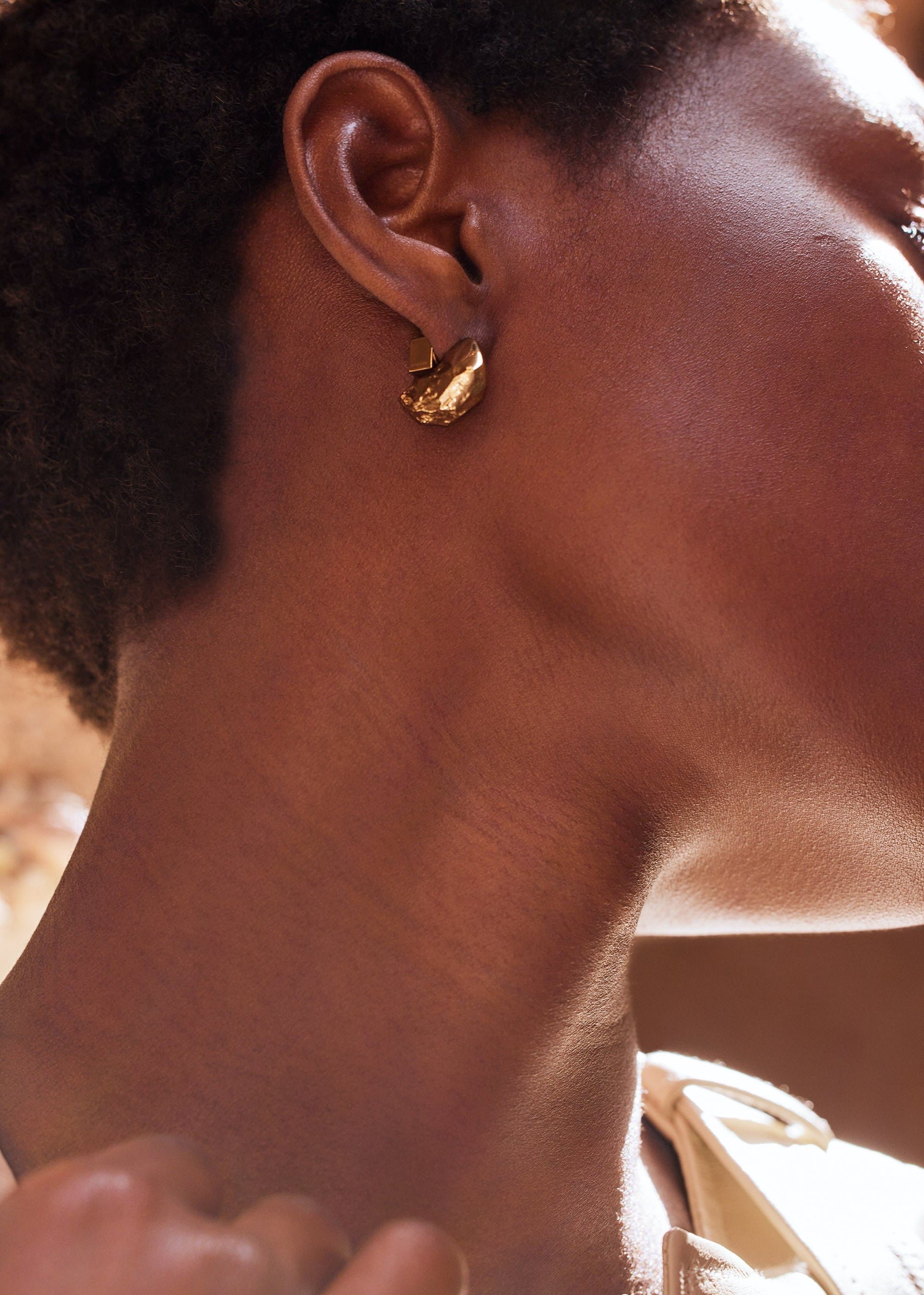 Orecchini a lobo Eroz - placcata oro 24 carati